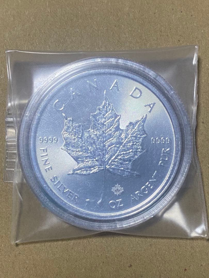 2021年 カナダ メイプルリーフ銀貨 1オンス(純銀) カプセル付き