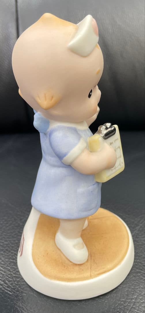 ローズオニール キューピー　ナースフィギュア ブルー