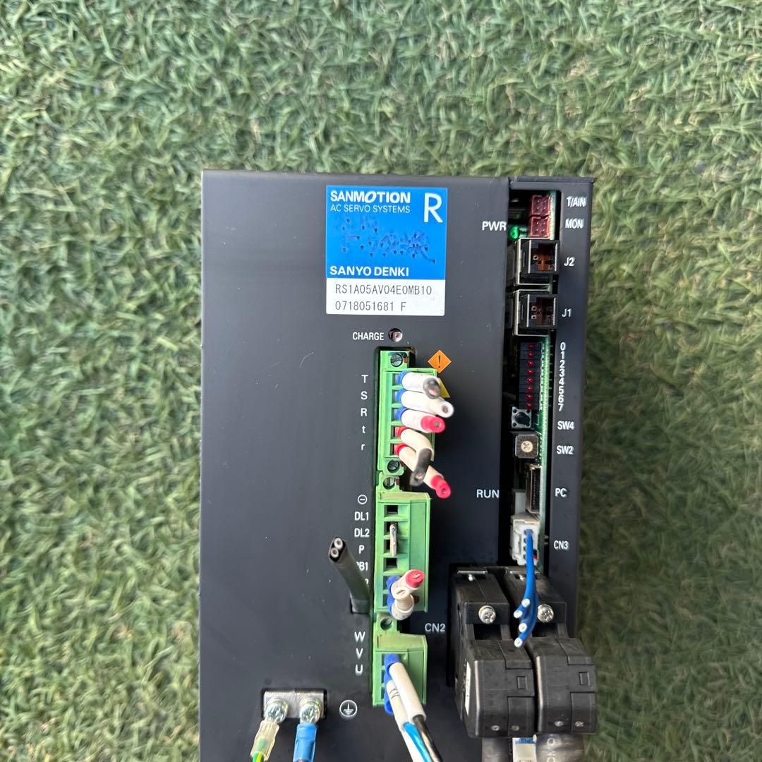 SANYO DENKI AC サーボ アンプ RS1A05AV04E0MB10