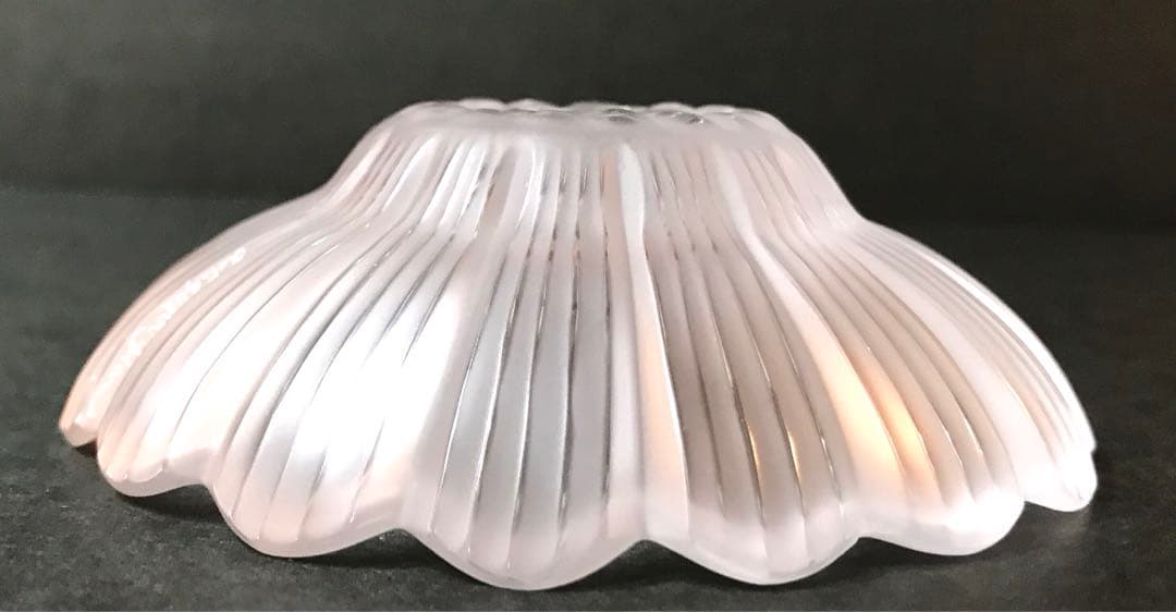 値下げ❗️新品・未使用❗️LALIQUE ラリック　フロステッド フラワー　小皿