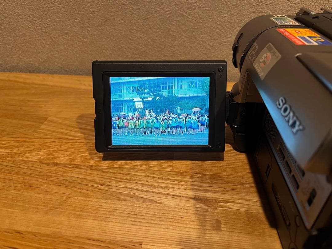 【正常動作品】※おまけ付き　SONYビデオカメラレコーダーCCD-TRV85K