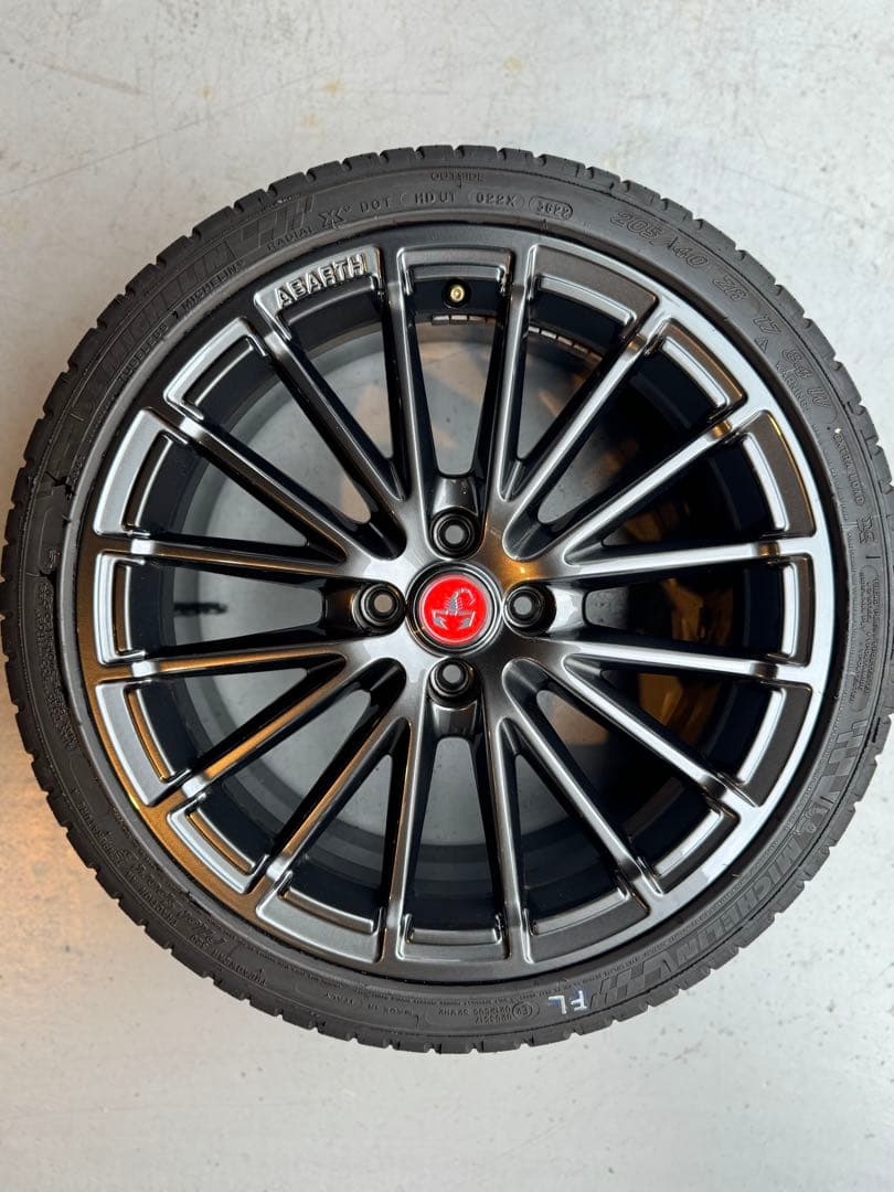 【美品】アバルト695コンペ純正ホイール(タイヤ・センターキャップ付）4本セット