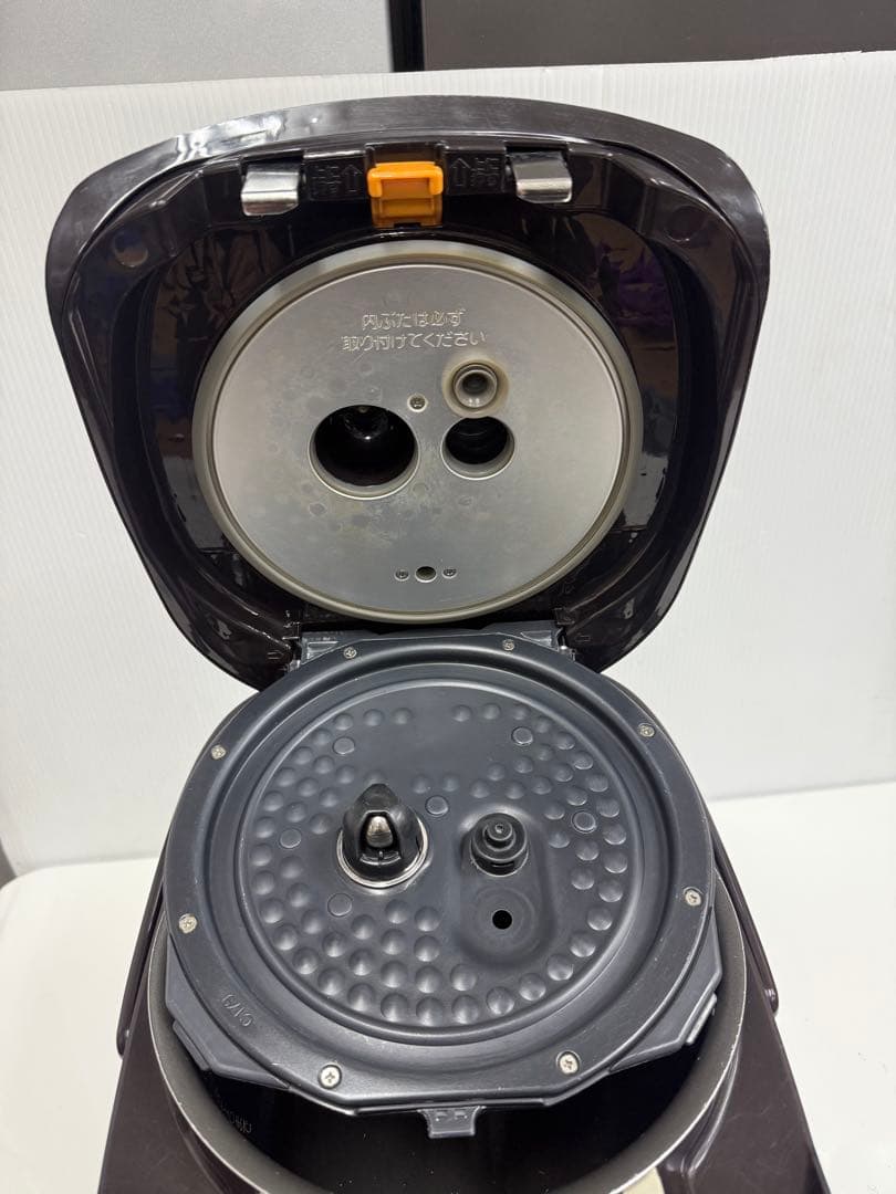 ZOJIRUSHI NP-ZF18 圧力IH炊飯ジャー