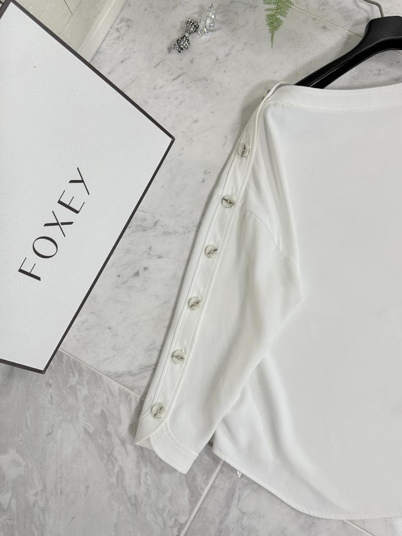 未使用★ADEAMアディアム ヴォヤージュトップ0 ロゴボタン'22年商品