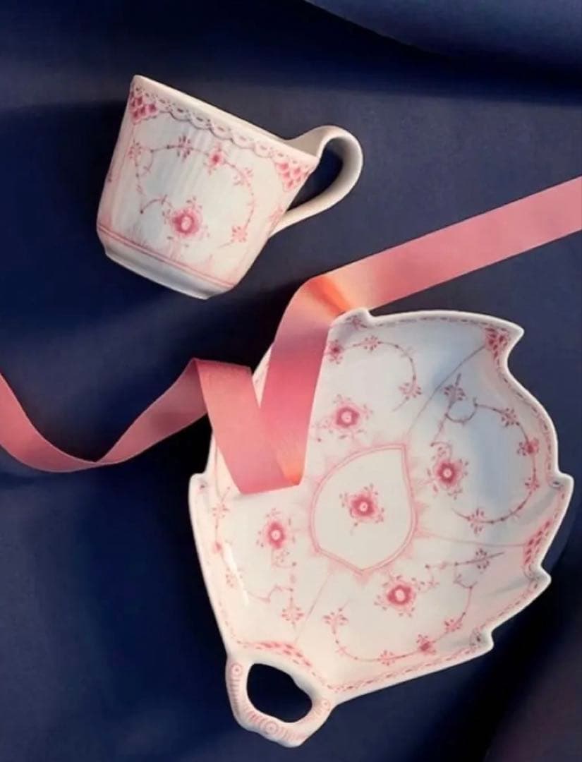 新品　ロイヤルコペンハーゲン コーラルフルーテッド リーフディッシュ