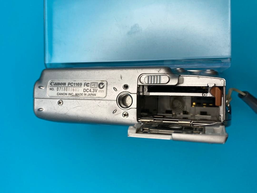 デジタルカメラ 206-4 canon IXY DIGITAL 700