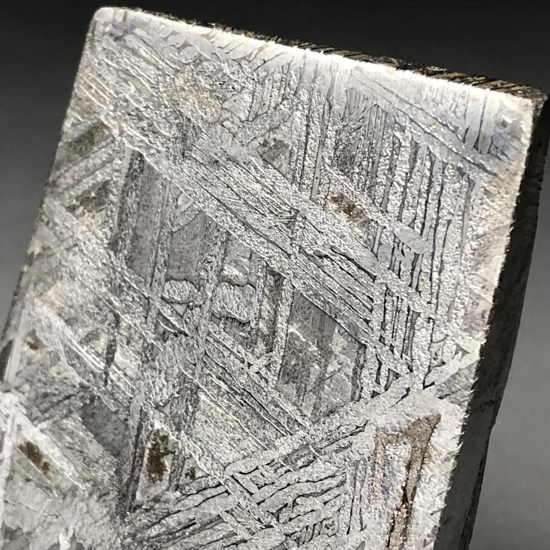 h*ン様 隕石 鉄隕石　アルタイ隕石　ナチュラル　原石　重さ約95ｇ