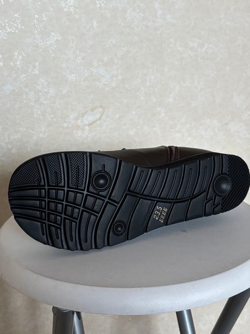 慈雨ブラウンショートブーツ サイドファスナー付き　靴紐2色　23.5㎝