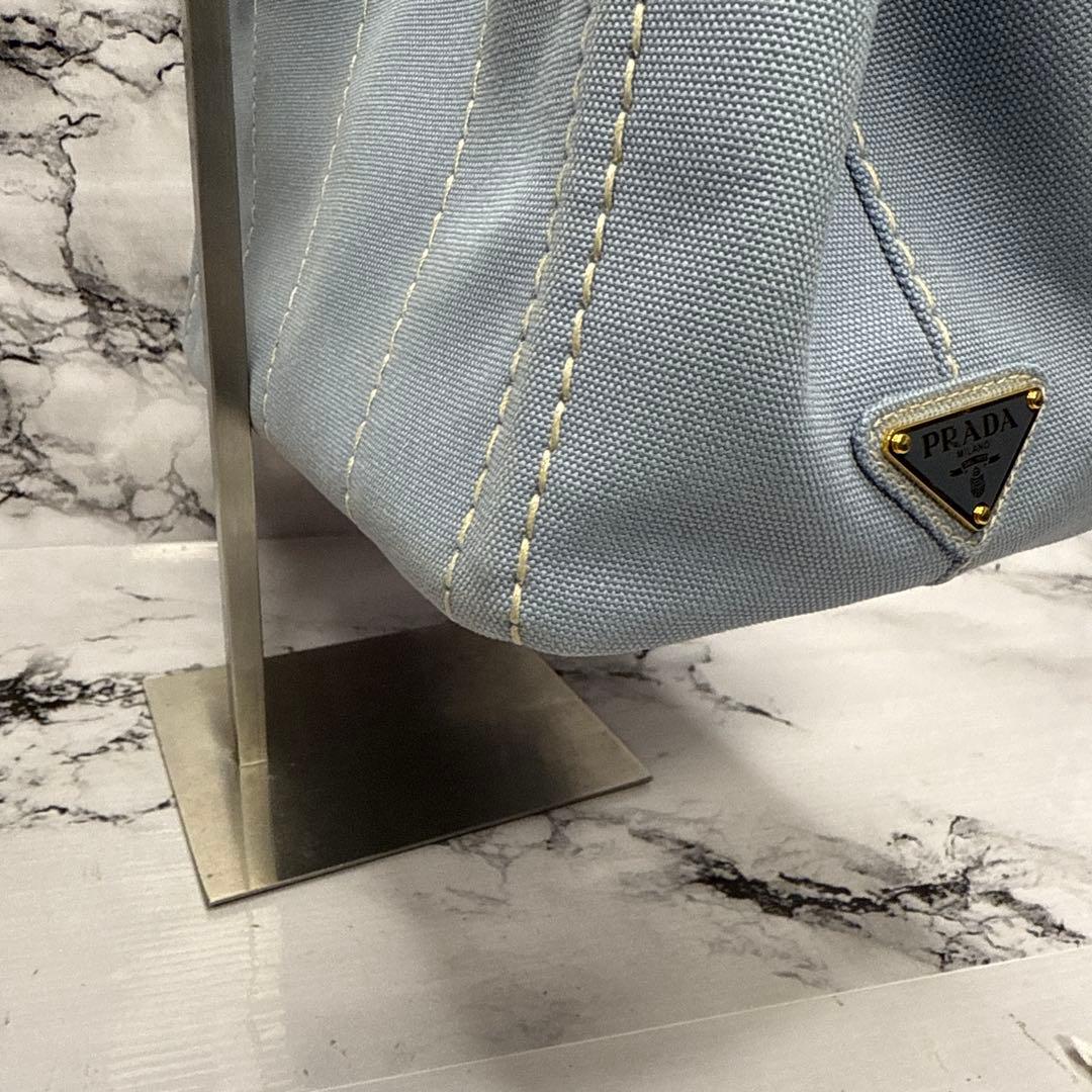 (美品)大人気、プラダ、カナパ、2wayバッグ、人気色、水色、3角プレート、高級