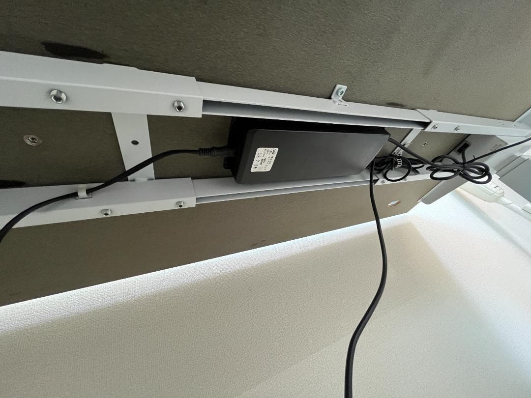 送料込！自動昇降スタンディングデスク 天板150×70cm、高さ65～130cm