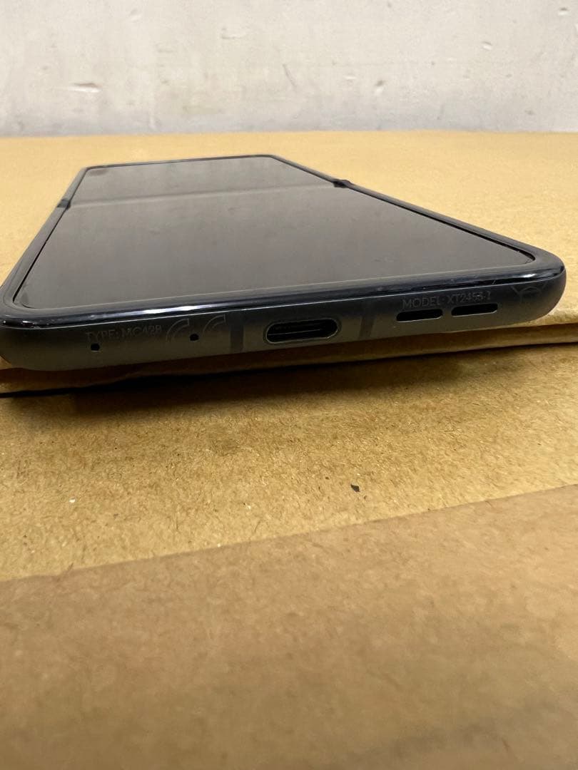 motorola razr 50 256GB 大陸製品　SIMフリー