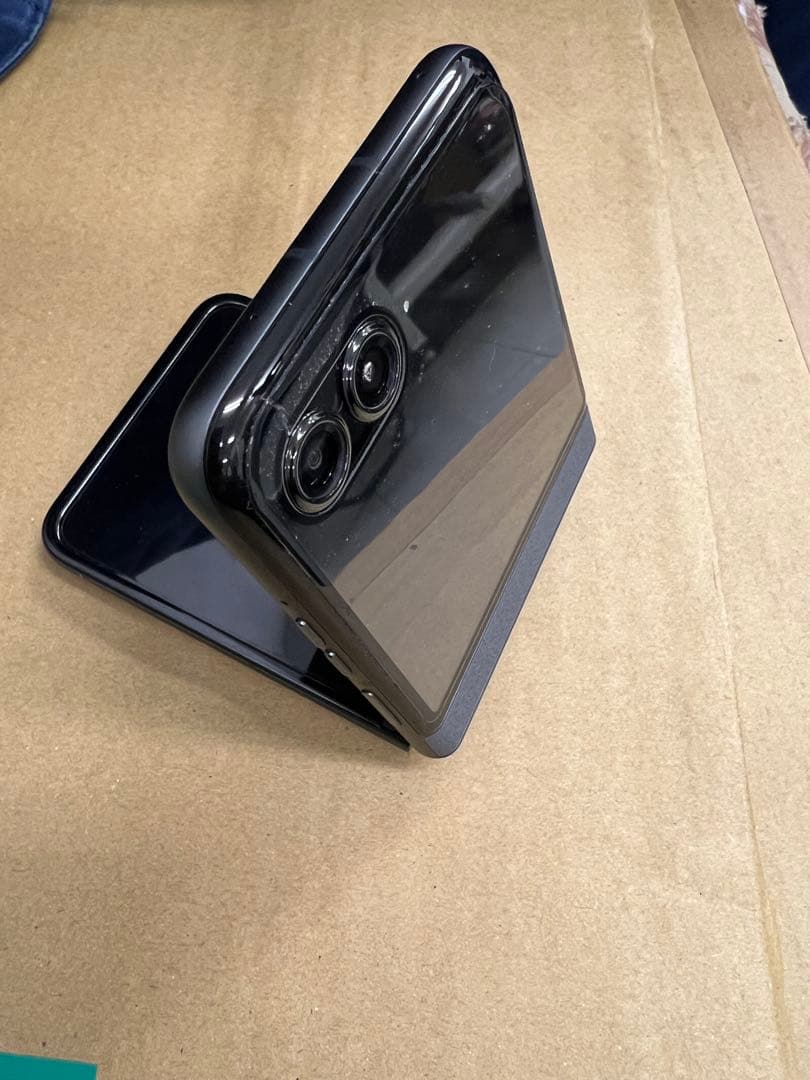 motorola razr 50 256GB 大陸製品　SIMフリー