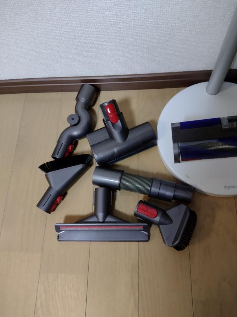 ダイソン★digital slim★SV18★バッテリー新品同等★スタンド付★1