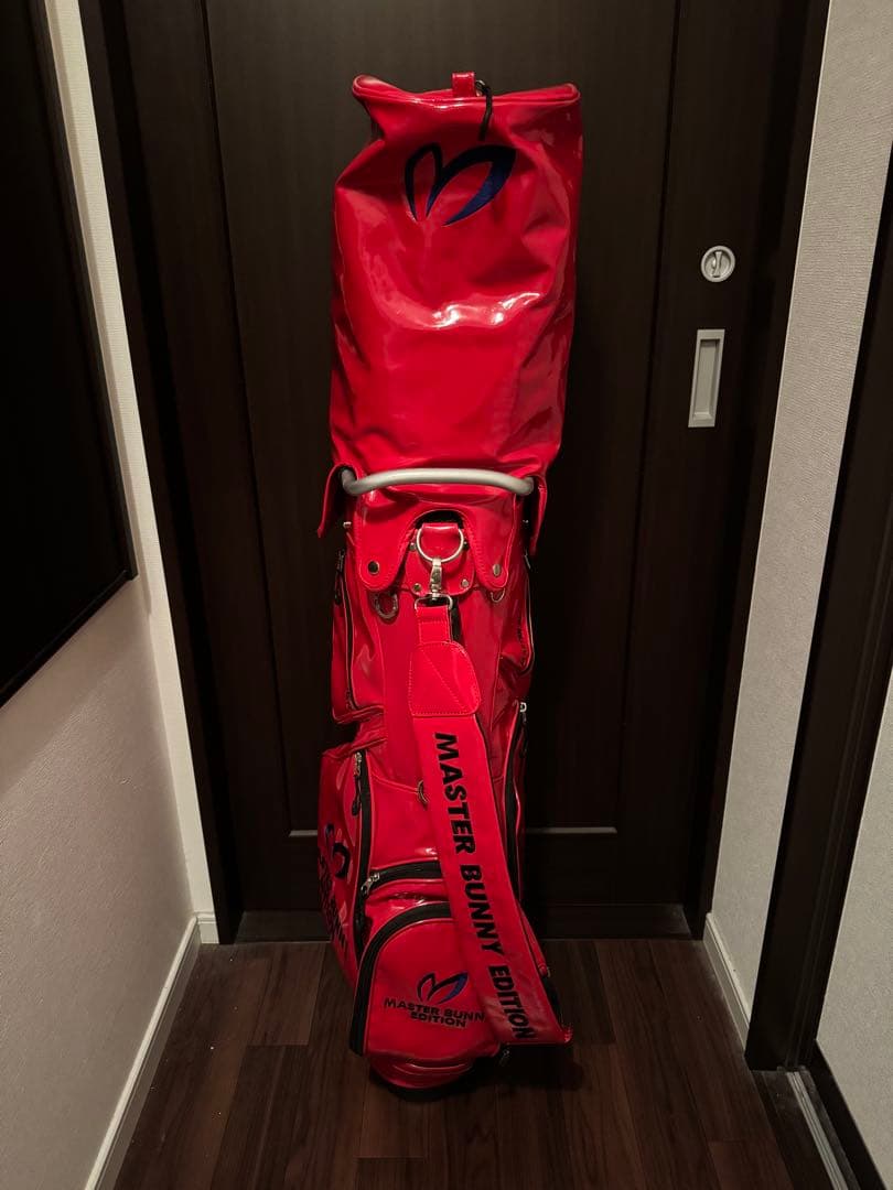マスターバニー　エディション　キャディバッグ レッド　スタンド