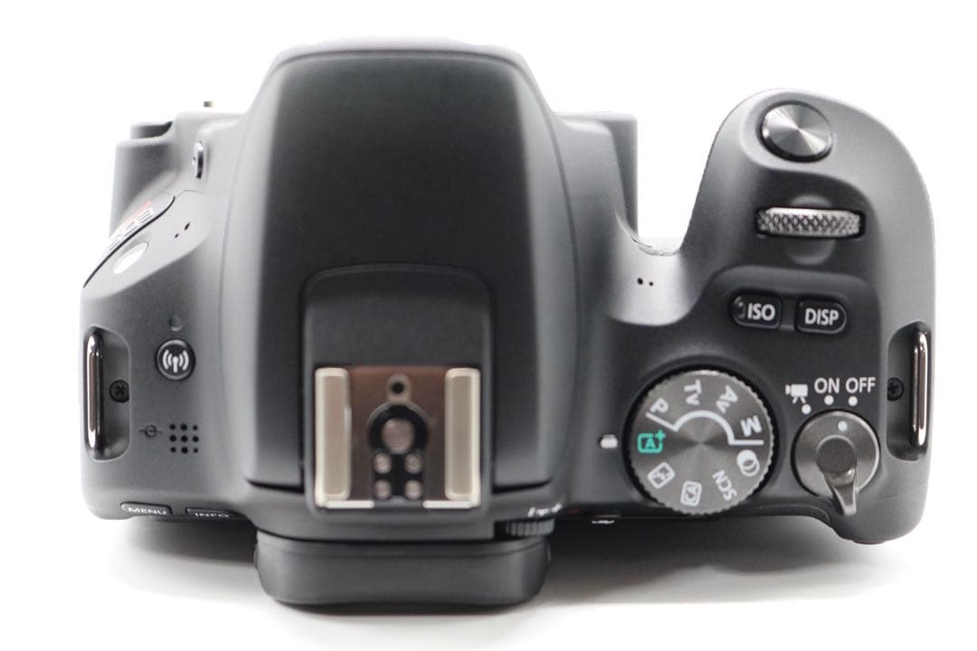 ボディほぼ新品 【Canon EOS Kiss X9 ダブルレンズセット】