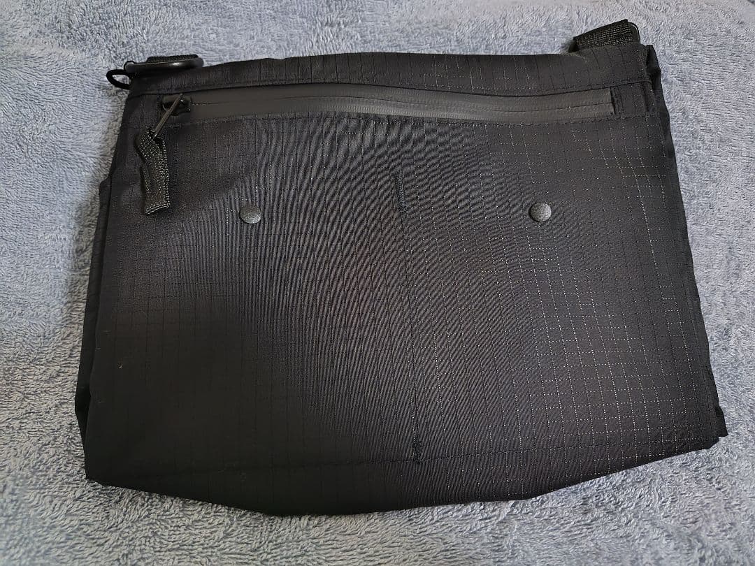 【未使用品】bitplay Black Series 2L サコッシュ