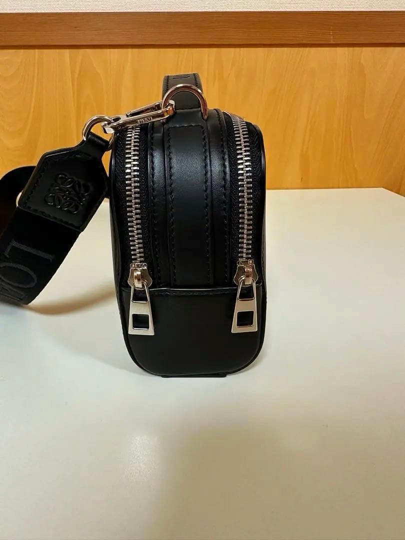 期間限定値下げ LOEWE カメラ クロスボディバッグ ミニ ブラック付属品完備