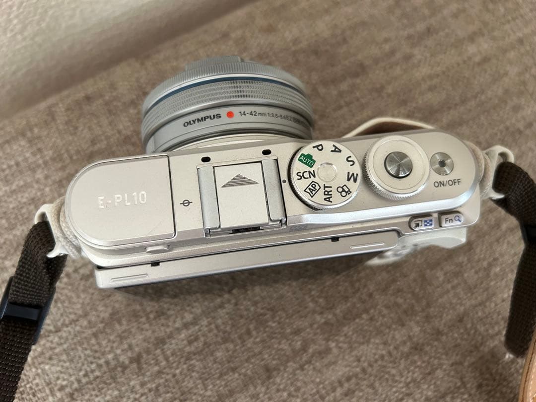 OLYMPUS PEN E-PL10 ダブルレンズズームキット＋オプション多数