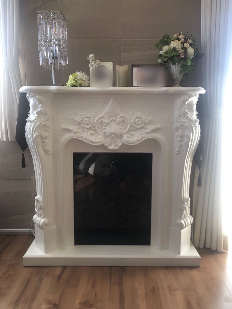 アンティーク調　キャビネット、飾り棚