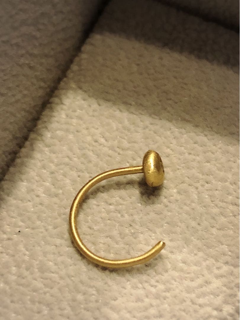 blanc iris ブランイリス 18kYG ダイヤモンドピアス