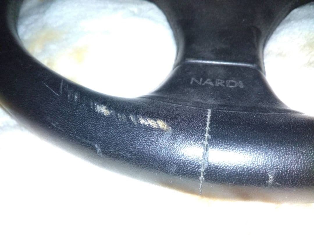 イタリア製 ブラック ステアリングホイール