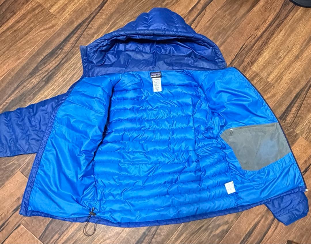 Patagonia フルジップ ダウンジャケット 青
