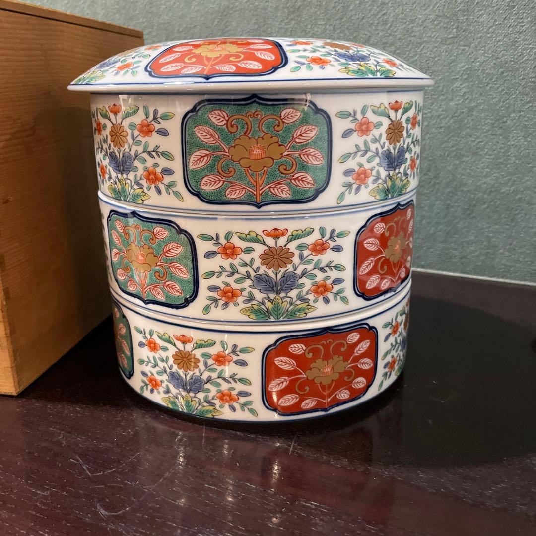 有田焼　其泉　三段重