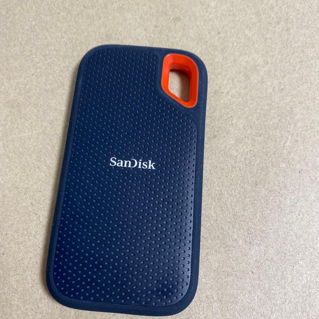 ジャンク品　SanDisk SSD 外付け 2TB