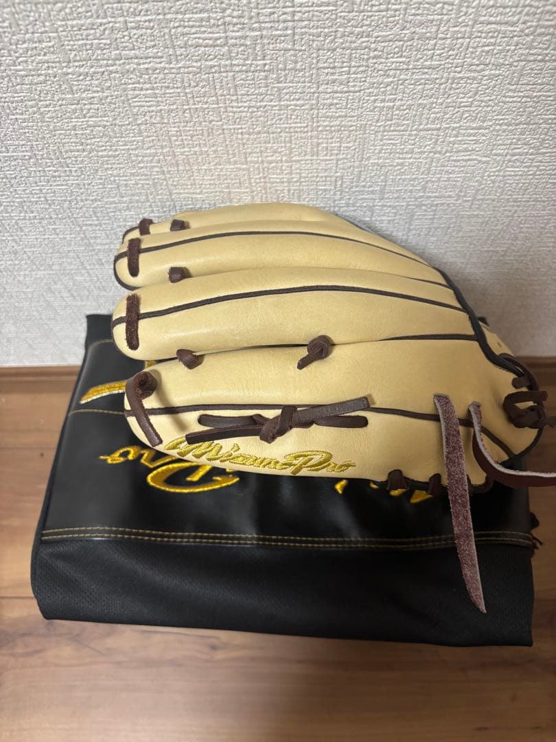 『美品』 ミズノプロオーダーグラブ　軟式