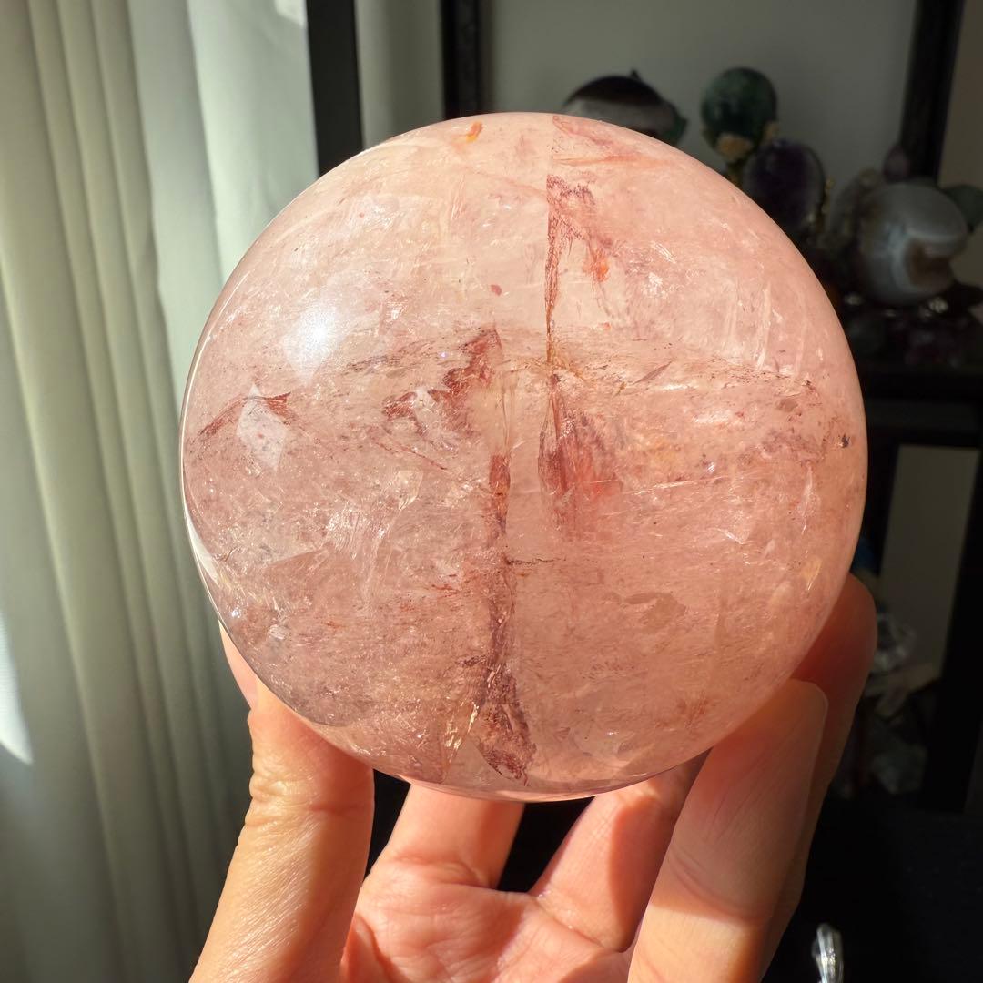 天然石ピンクアゼツライトのスフィア　丸玉　置物NO.112612