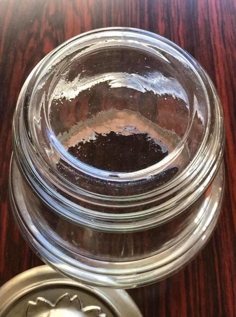 アンティーク　蓋付きガラス瓶　アルミ桜花蓋　戦前戦後　インテリア　小物入れ