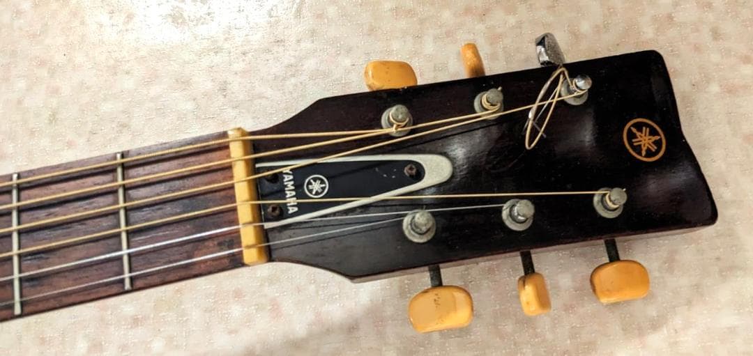 YAMAHA FG-140 アコースティックギター　赤ラベル