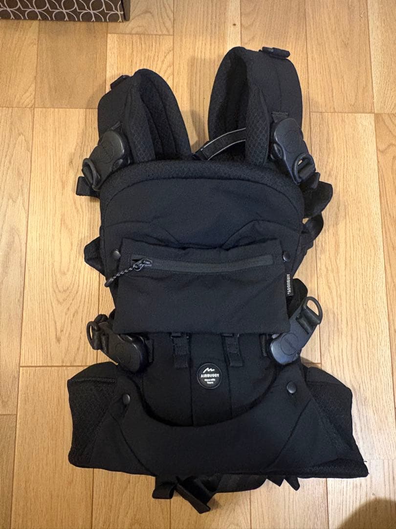 【おまけ付き】美品　AIRBUGGY 抱っこ紐 ブラック