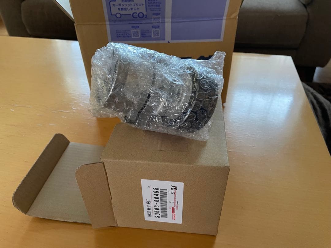 トヨタ86 zn6 （新品）Ｖベルトテンショナー　純正部品