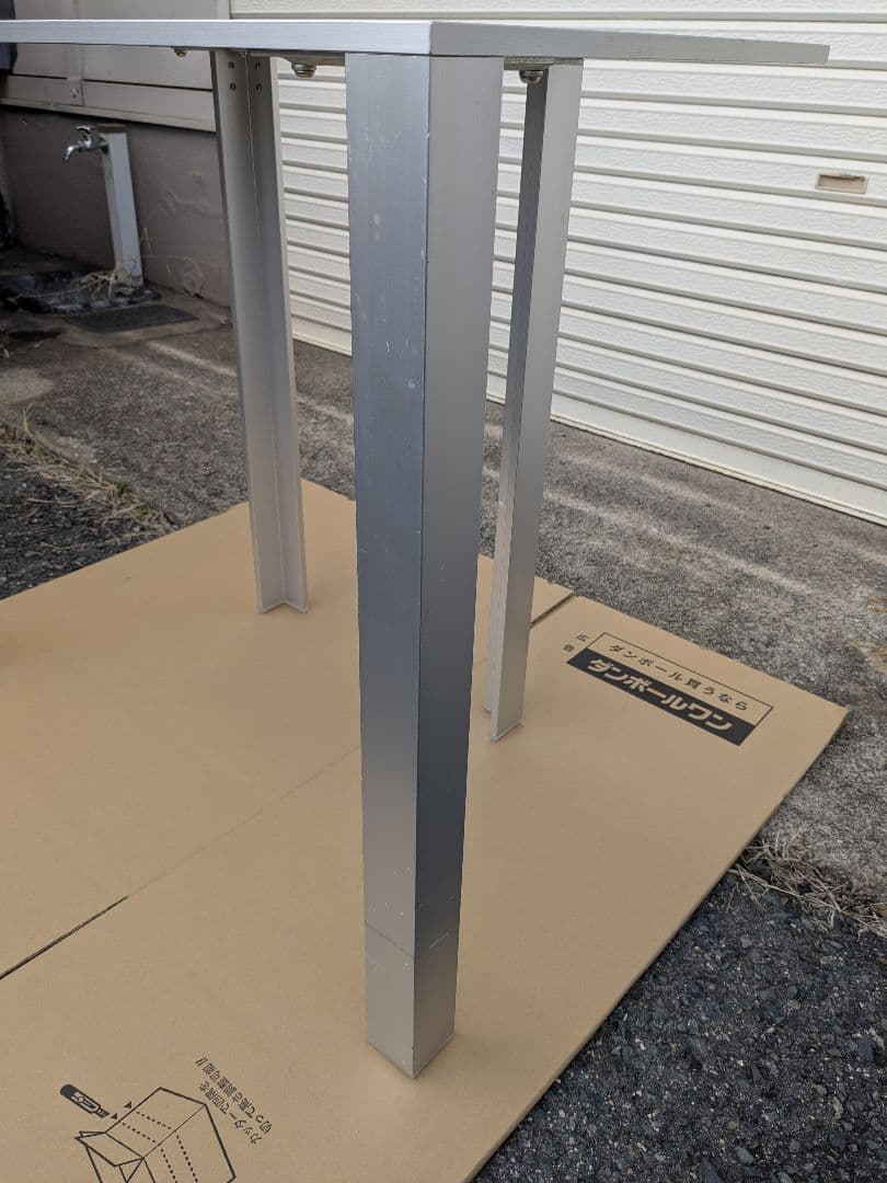 カッシーナ アルミ テーブル 1台 ①