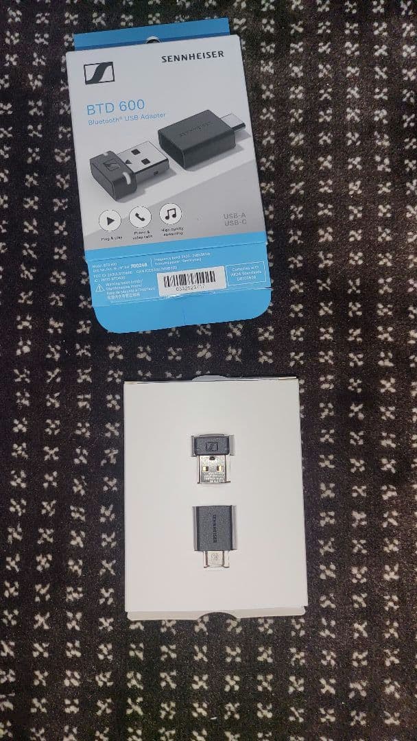 ヘッドホン SENNHEISER MOMENTUM 4 Wireless + BTD600