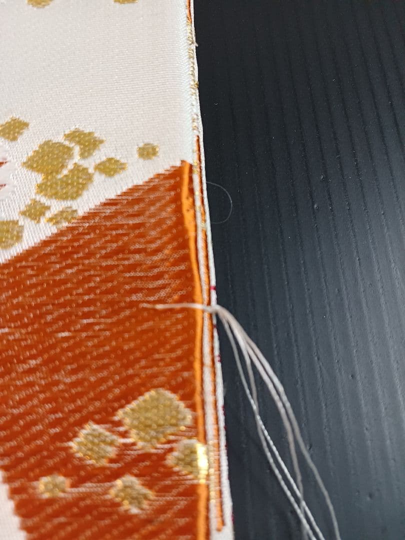 ［丸帯］新品未使用品　経年劣化でのシミが有り O-440