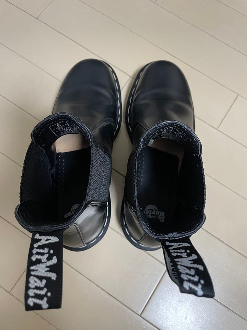 ドクターマーチン　2976 ホワイトステッチ チェルシーブーツ