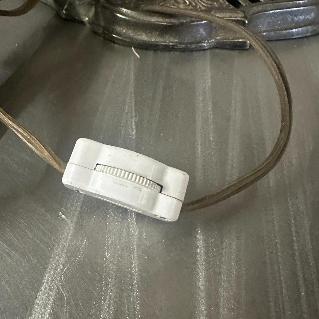 てってっ　ヴィンテージ LEVITON製 デスクランプグラスシェード真鍮製