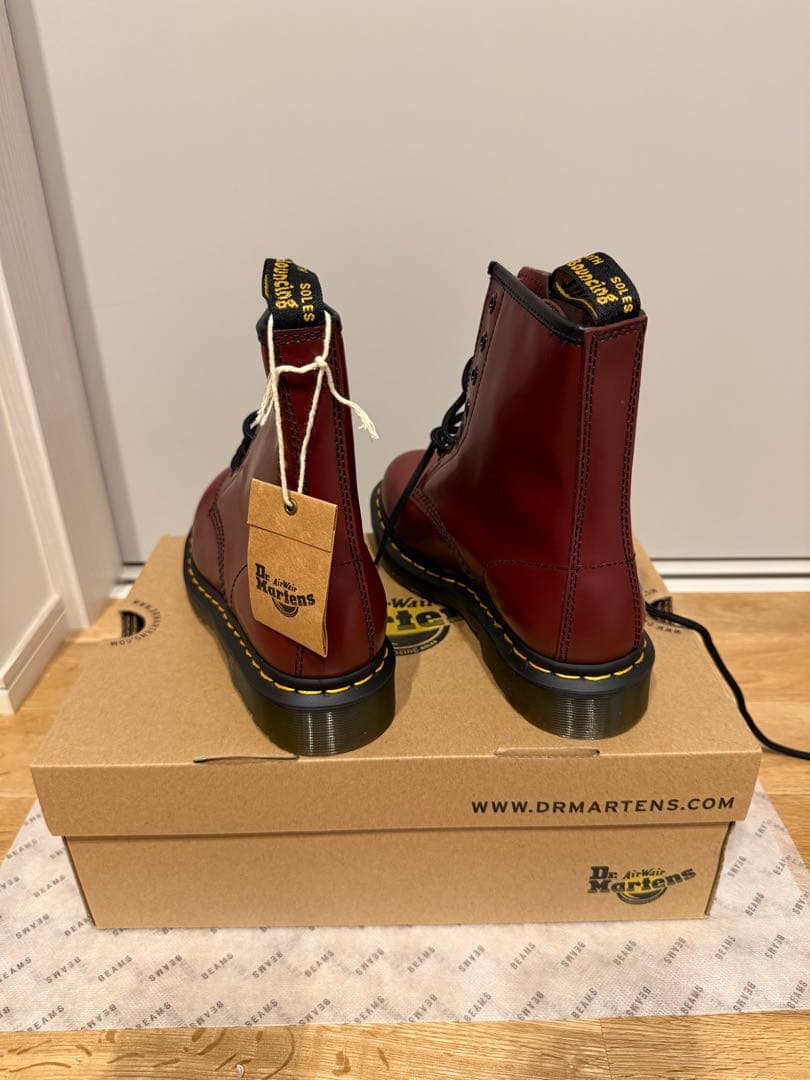 【新品】Dr.マーチン1460 8ホールレザーレースアップブーツ/チェリーレッド