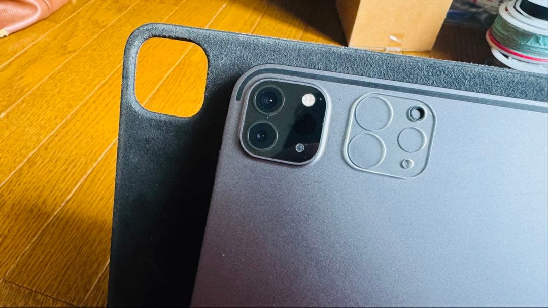 ipad pro 第2世代　11インチ　256GB Magic keyboard