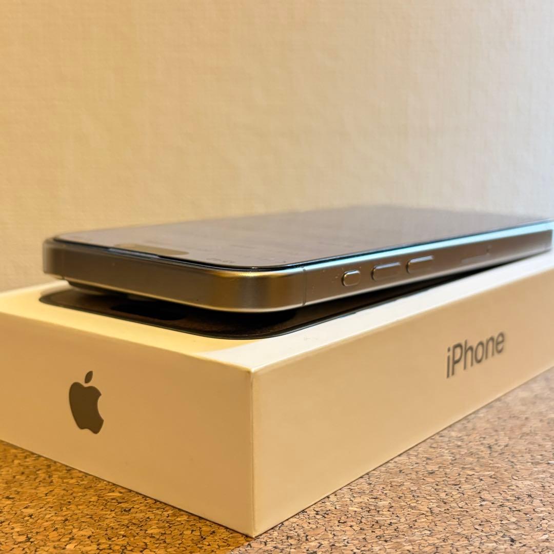 iPhone 15 Pro SIMフリー 128GB ナチュラルチタニウム