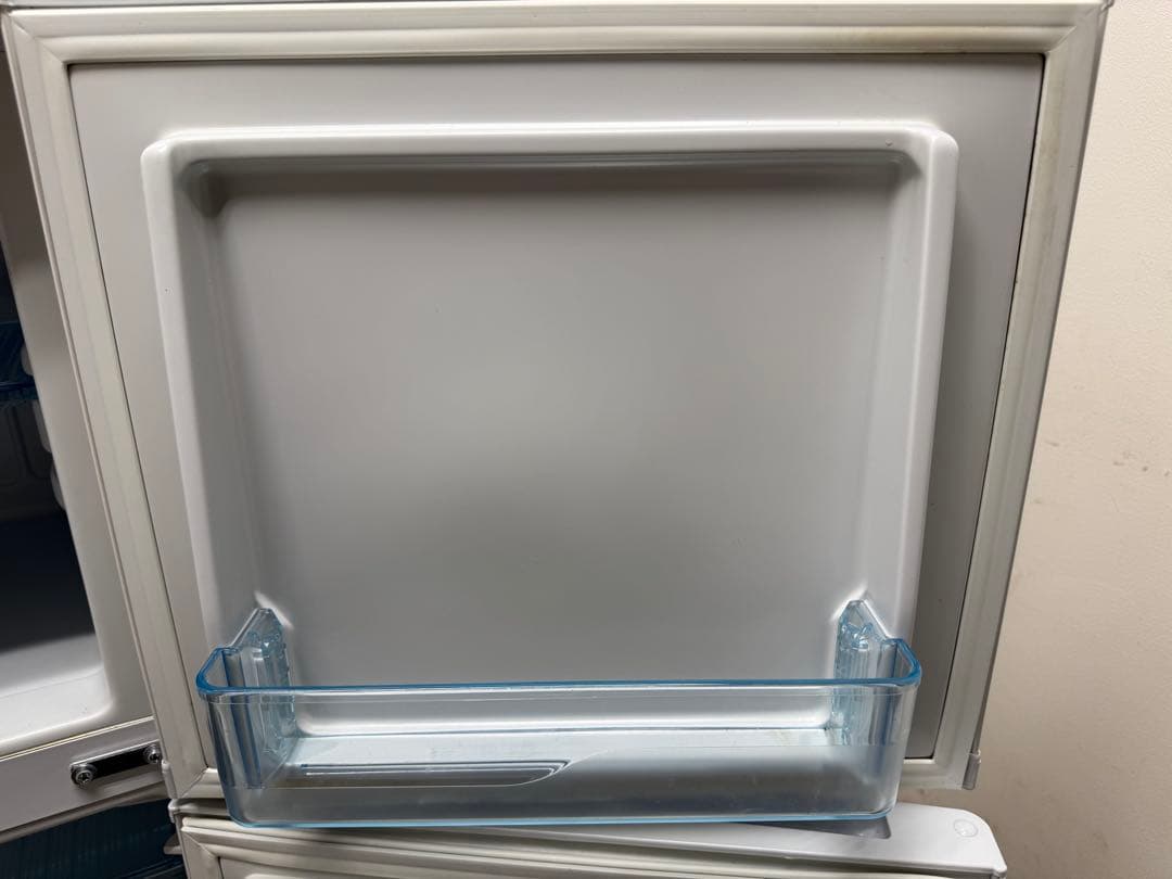 アビテラックス　冷凍冷蔵庫　ノンフロン　２０１８年製　AR-143E