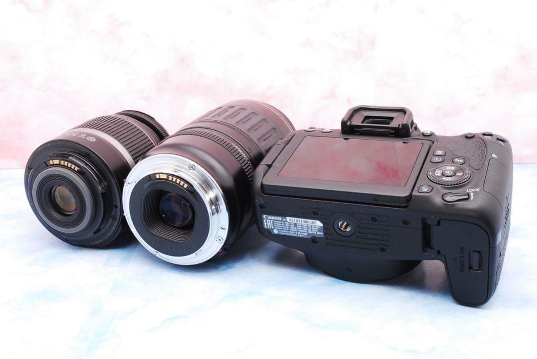 ★Canon EOS 9000D★一眼レフカメラ★お得なWレンズ★Wi-Fi