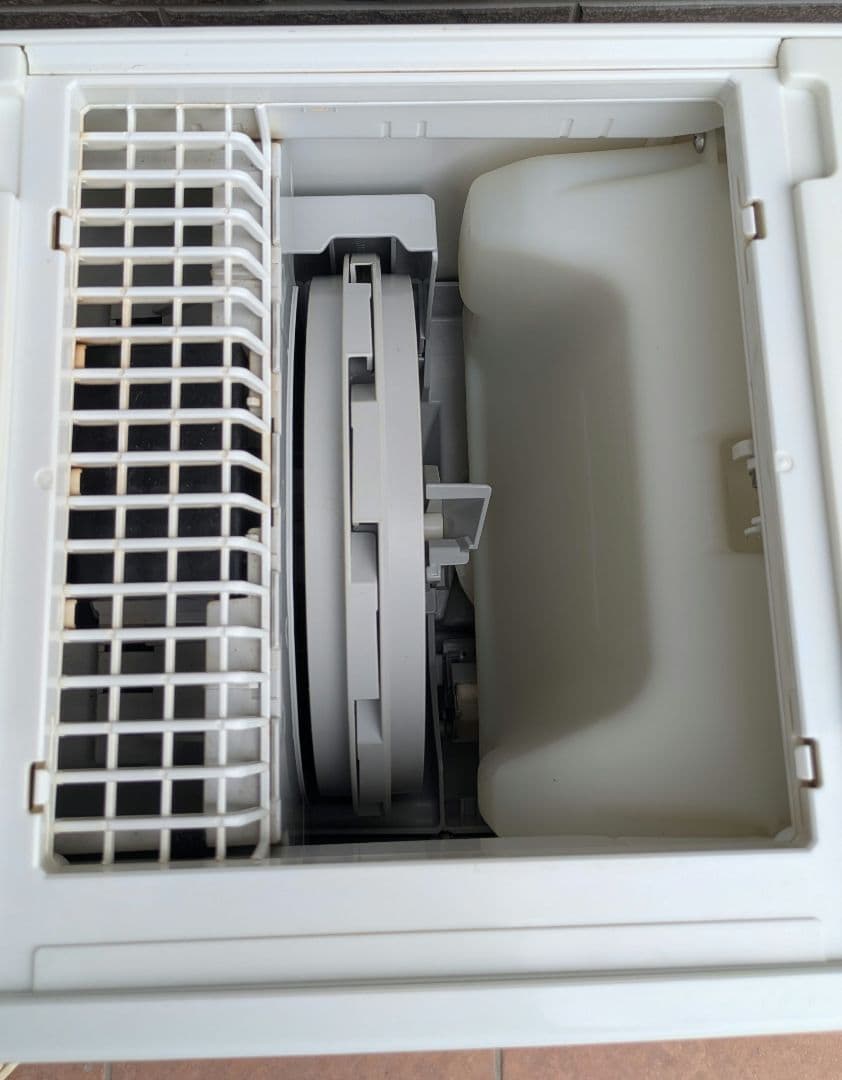 DAIKIN　加湿機能付き空気清浄機 MCK55WKS-W 2020年式