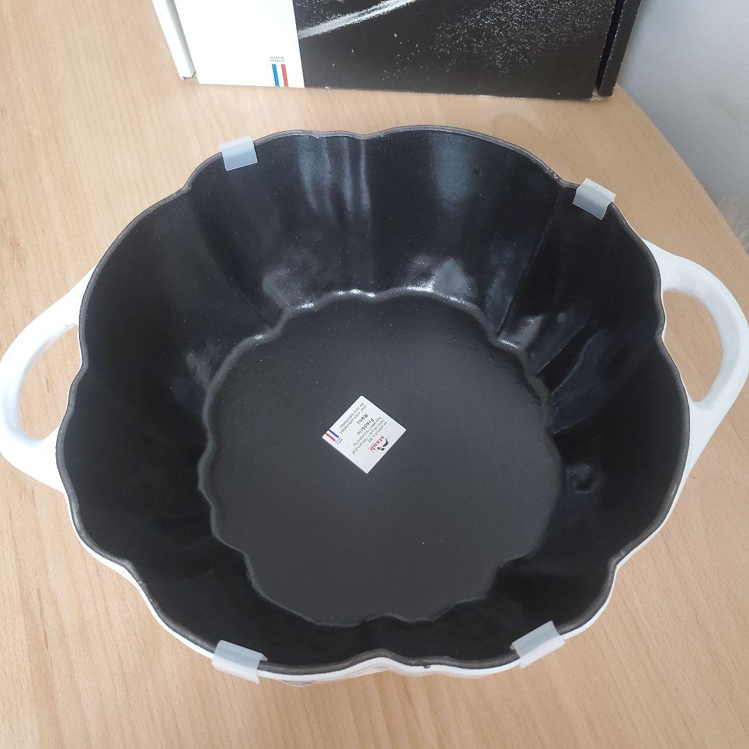 STAUB パンプキン 24cm ホワイト ストウブ パンプキンココット 真鍮