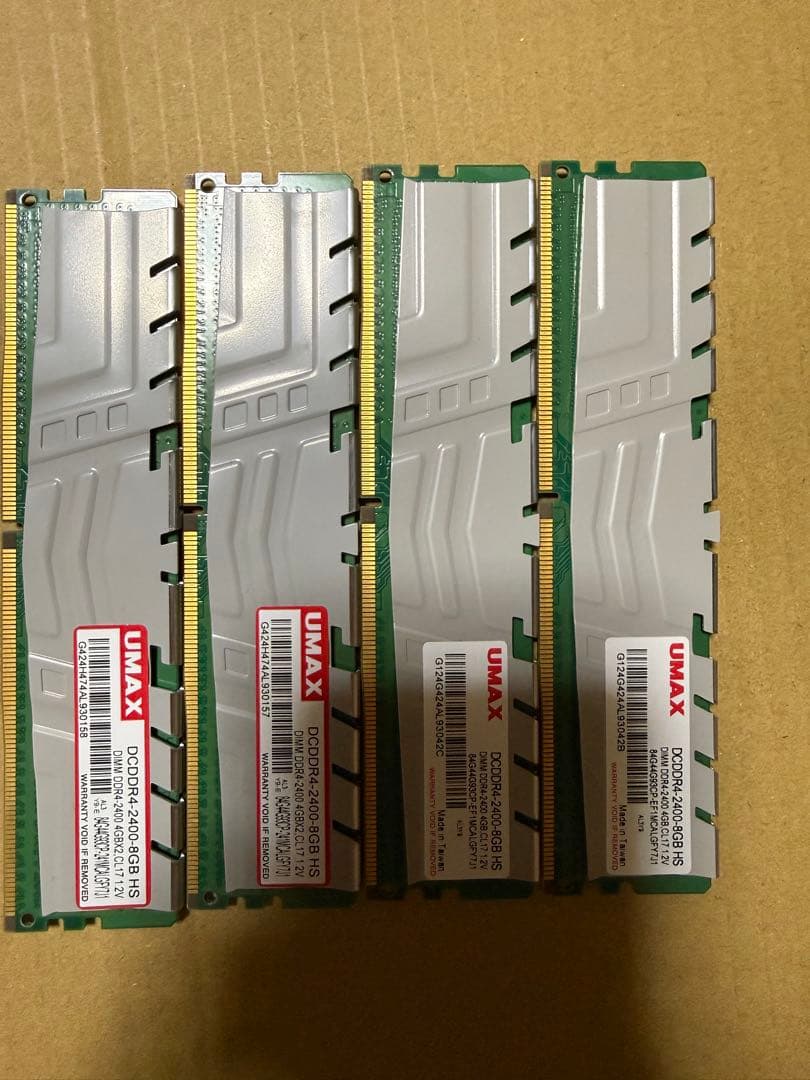 UMAX DDR4 メモリ 4枚セット　合わせて16GB