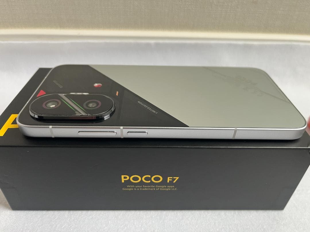 Xiaomi POCO F7 シルバー 12GB 256GB 極美品