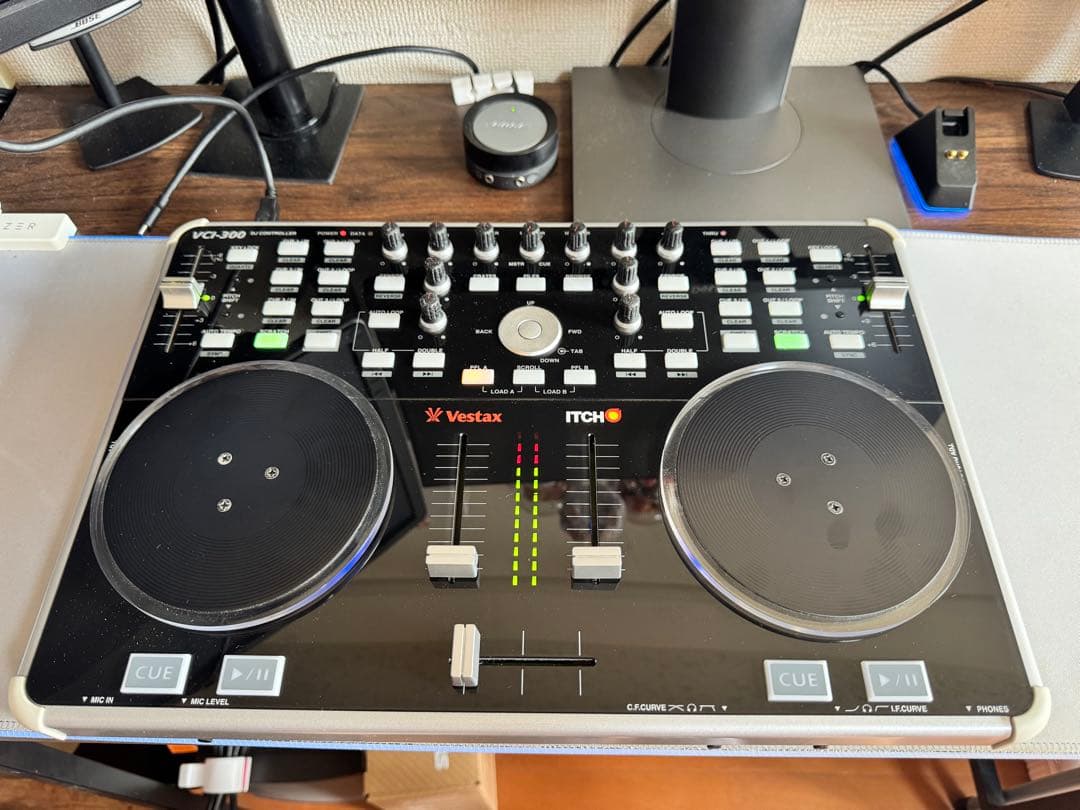 【ティファニー】Vestax VCI-300 DJコントローラー