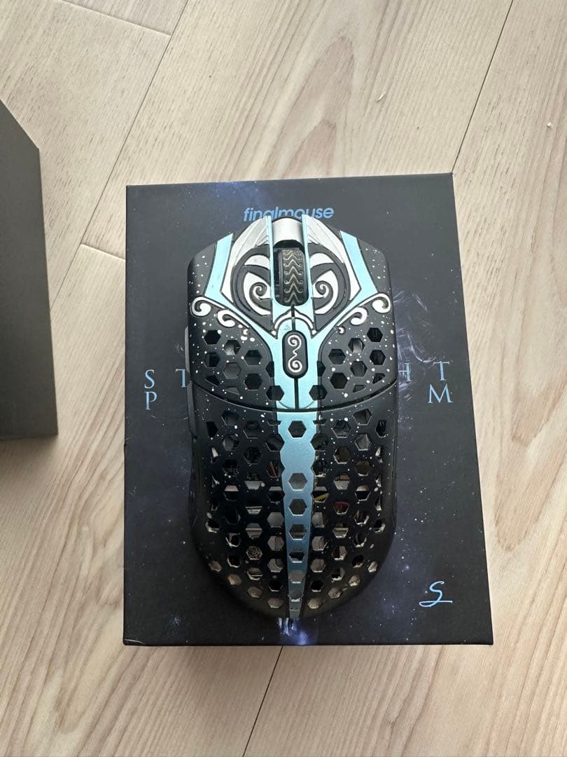 finalmouse Starlight Phantom small 本体